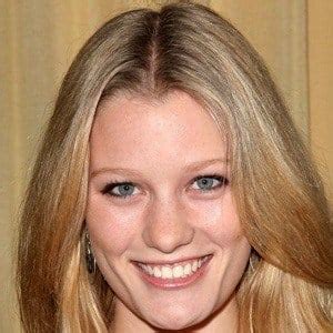 Ashley Hinshaw Biography